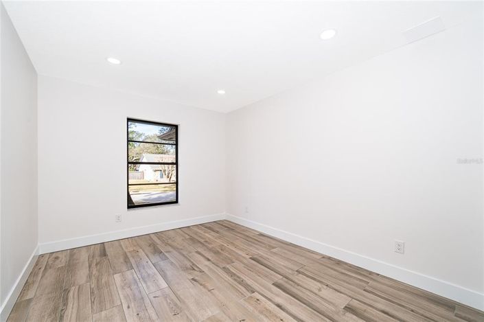 Image No.32-4 Bed House for sale