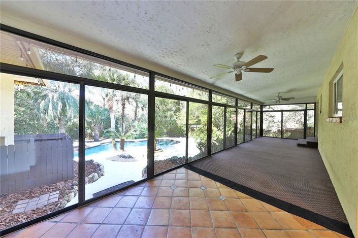 Image No.13-4 Bed House for sale