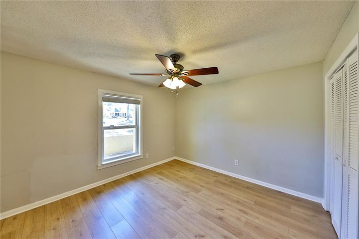 Image No.17-4 Bed House for sale