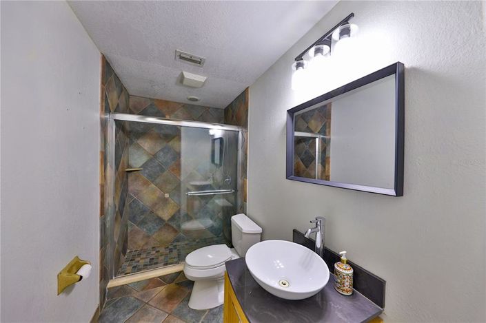 Image No.20-4 Bed House for sale