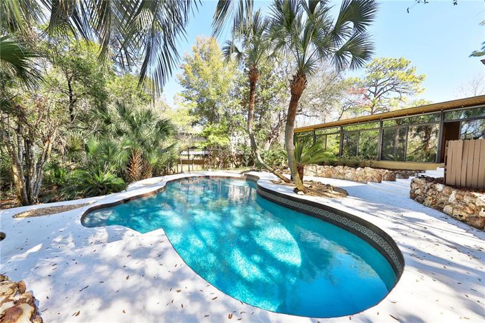 Image No.24-4 Bed House for sale