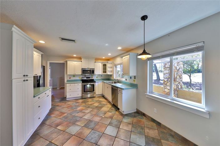 Image No.5-4 Bed House for sale