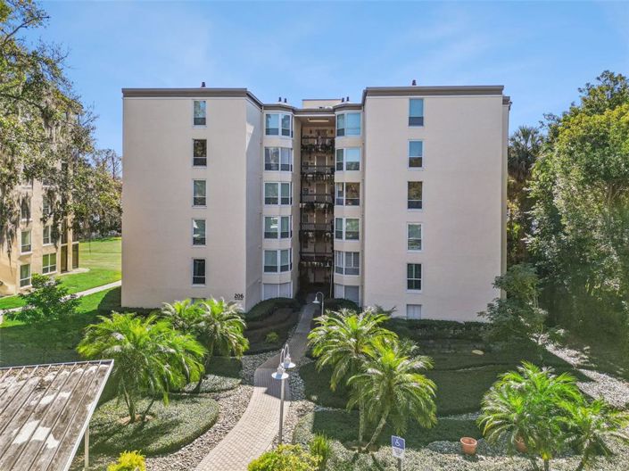 Image No.37-2 Bed Apartment for sale