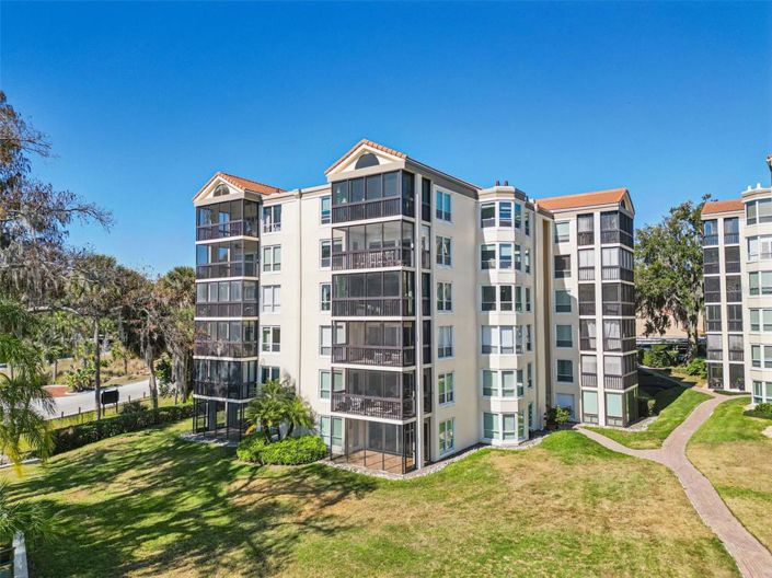 Image No.53-2 Bed Apartment for sale