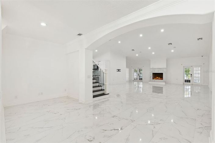 Image No.11-4 Bed House for sale