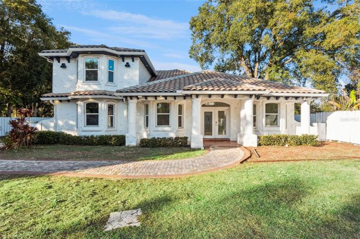 Image No.3-4 Bed House for sale