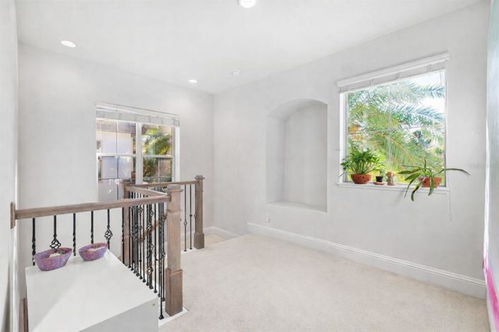 Image No.16-3 Bed Townhouse for sale