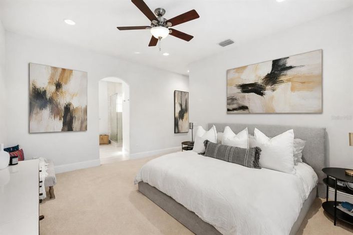 Image No.17-3 Bed Townhouse for sale