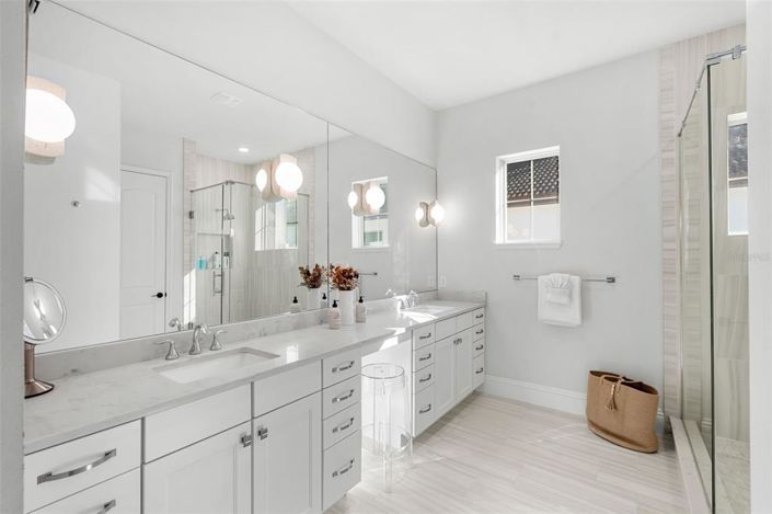 Image No.20-3 Bed Townhouse for sale