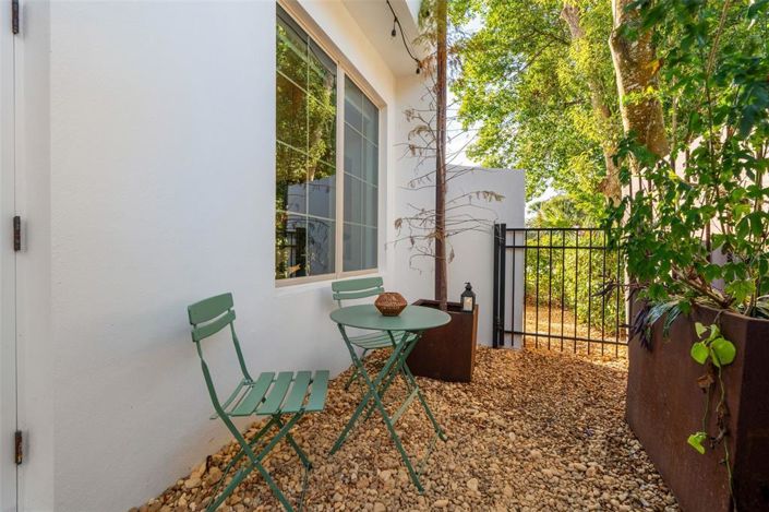 Image No.27-3 Bed Townhouse for sale