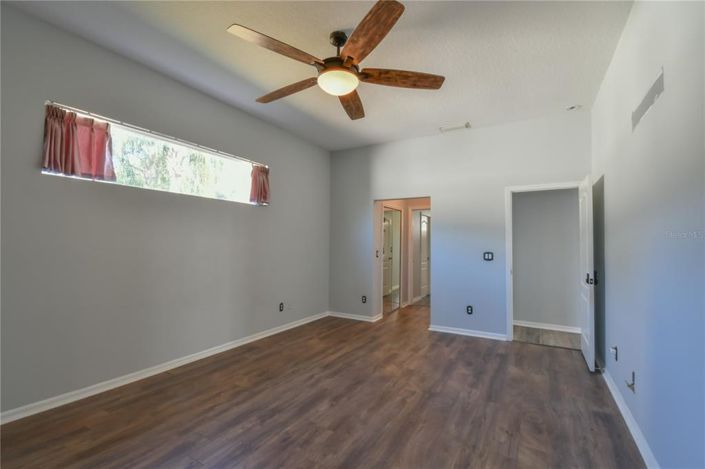 Image No.12-Maison de 4 chambres à vendre à Saint John