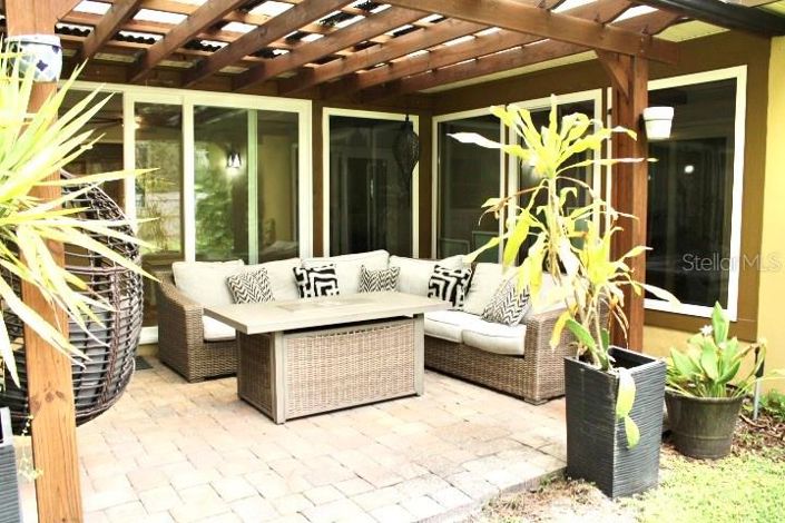 Image No.10-5 Bed House for sale