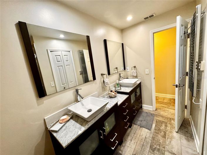 Image No.22-5 Bed House for sale