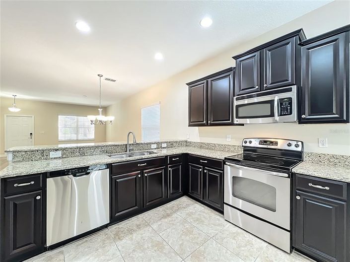 Image No.14-3 Bed House for sale