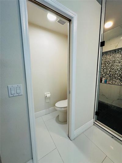 Image No.16-4 Bed House for sale