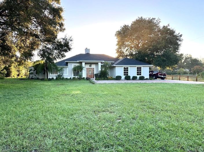 Image No.2-4 Bed House for sale