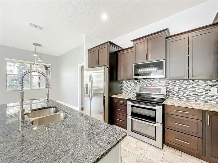 Image No.4-Maison de 4 chambres à vendre à Saint John