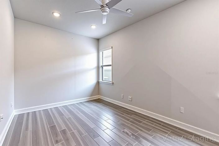 Image No.11-4 Bed House for sale