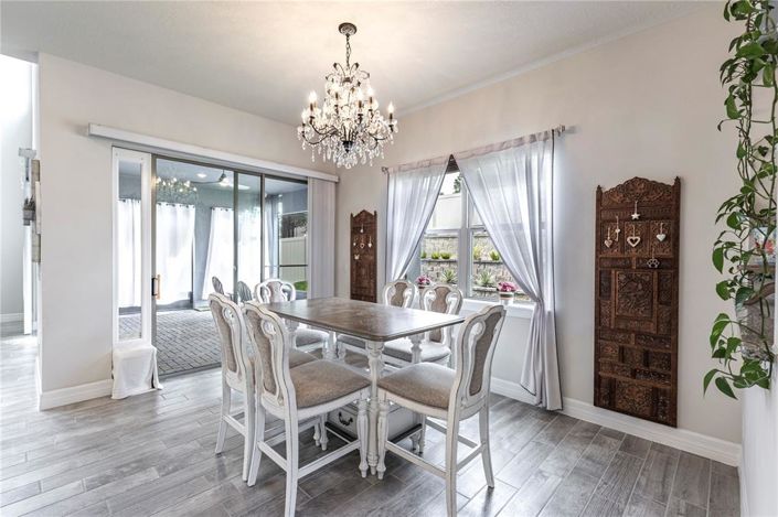 Image No.27-4 Bed House for sale