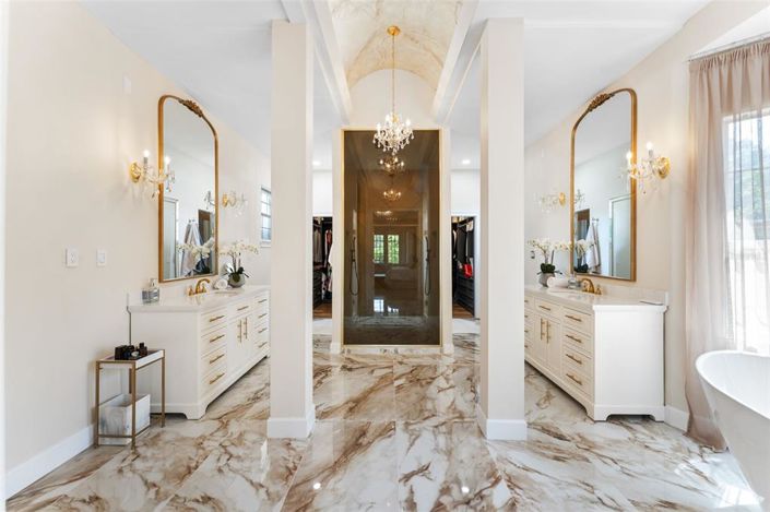 Image No.10-4 Bed House for sale