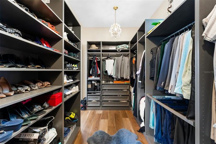 Image No.14-4 Bed House for sale