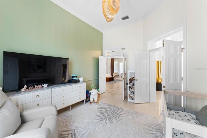 Image No.18-4 Bed House for sale