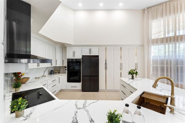 Image No.29-4 Bed House for sale