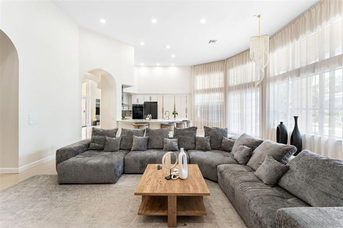 Image No.33-4 Bed House for sale