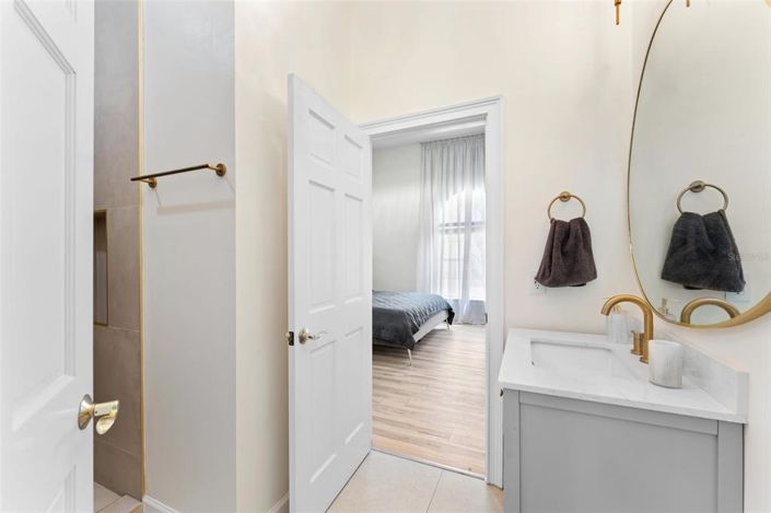 Image No.43-4 Bed House for sale