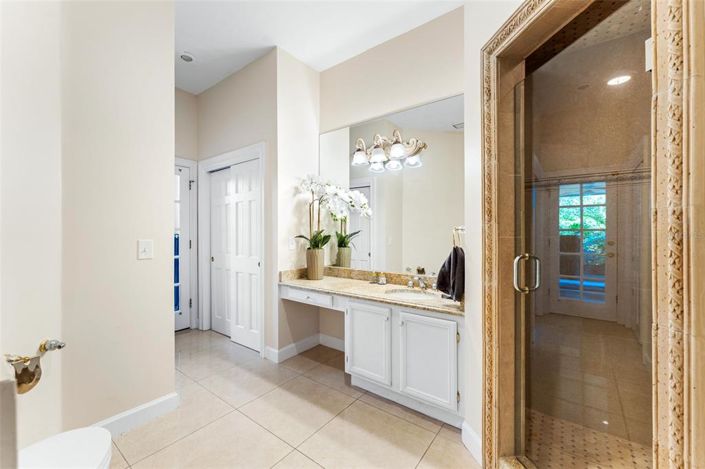 Image No.45-4 Bed House for sale