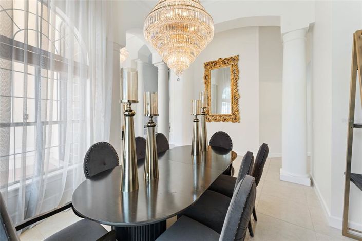 Image No.5-4 Bed House for sale