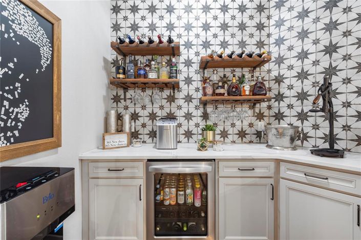 Image No.23-4 Bed House for sale