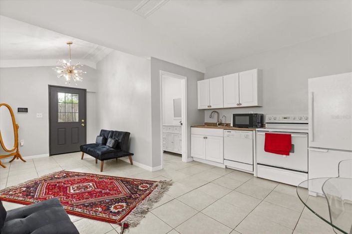 Image No.50-5 Bed House for sale