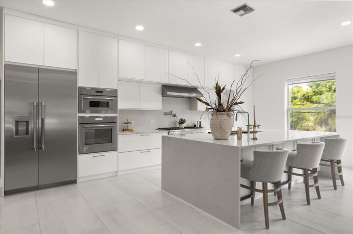 Image No.9-5 Bed House for sale