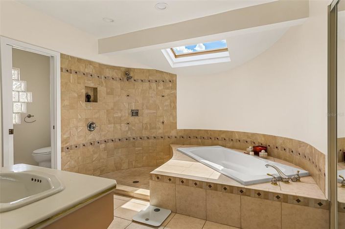 Image No.19-3 Bed House for sale