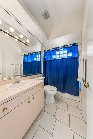 Image No.26-3 Bed House for sale