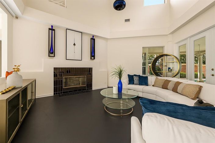 Image No.4-3 Bed House for sale