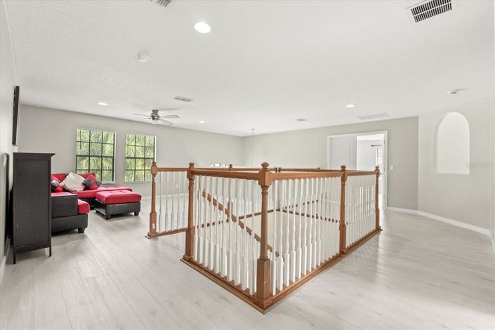 Image No.45-6 Bed House for sale