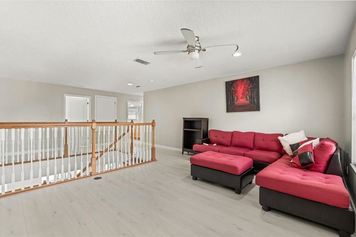 Image No.49-6 Bed House for sale