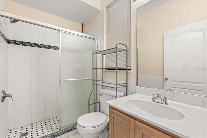 Image No.9-6 Bed House for sale