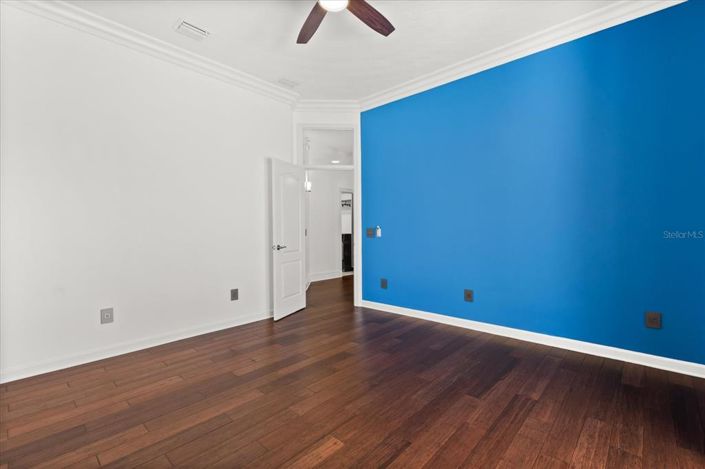 Image No.26-4 Bed House for sale