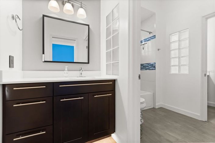 Image No.34-4 Bed House for sale