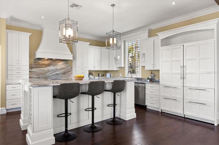 Image No.11-4 Bed House for sale