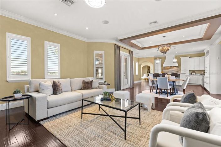 Image No.19-4 Bed House for sale