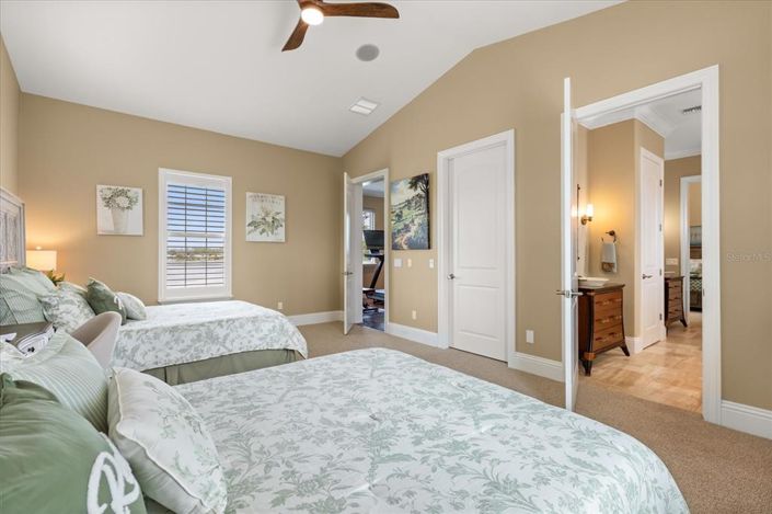 Image No.41-4 Bed House for sale