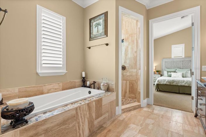 Image No.47-4 Bed House for sale