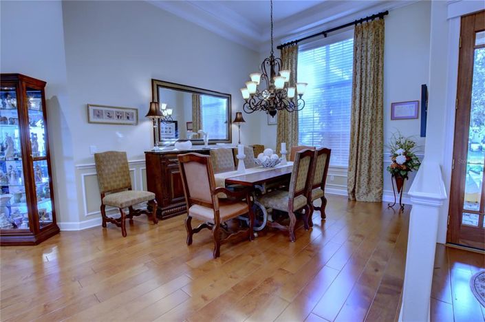 Image No.10-5 Bed House for sale