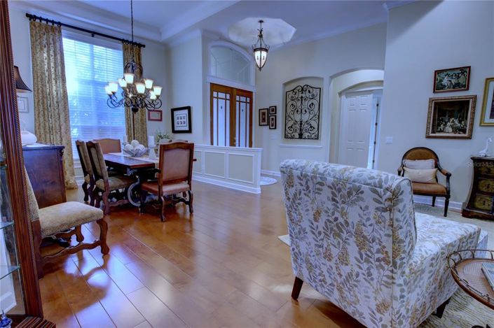 Image No.13-5 Bed House for sale