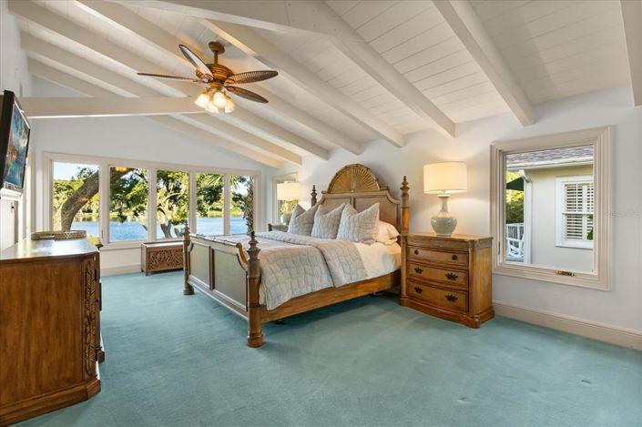 Image No.21-5 Bed House for sale