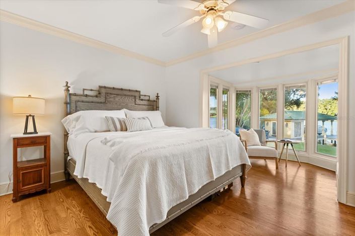 Image No.26-5 Bed House for sale